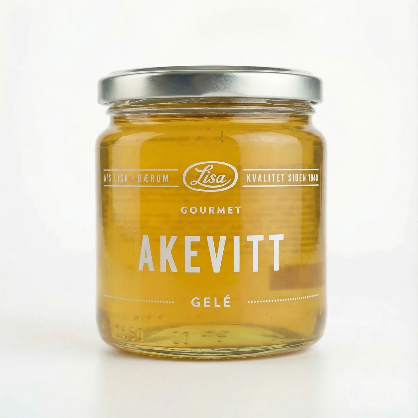 Lite glass med blank, gyllen akevittgelé fra Lisa Gourmet, sett forfra